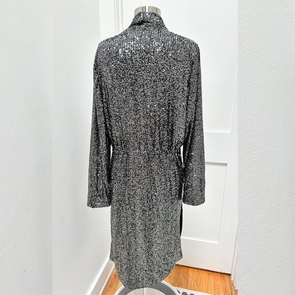 STEVE MADDEN Show Stopper Sequin Duster in Small - Picture 9 of 16
